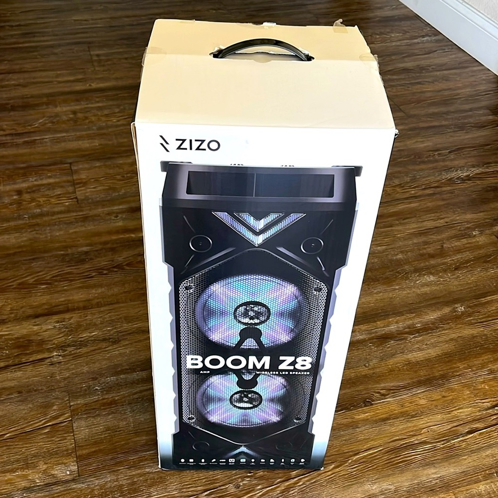 BOOM Z8 blue tooth speaker/ black
